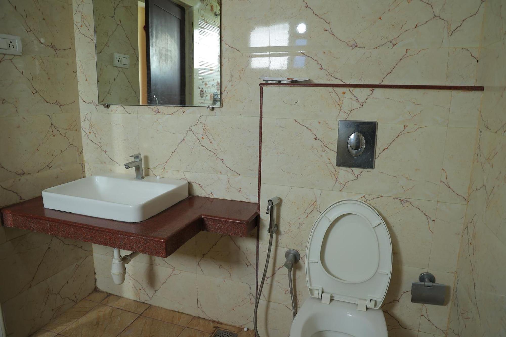 Pondy Southern Residency ポンディシェリ エクステリア 写真